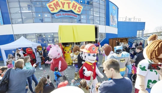 Smyths Toys Store in Wallersdorf – Calanbau sichert das Distributionszentrum mit Sprinklerschutz nach FM-Richtlinie