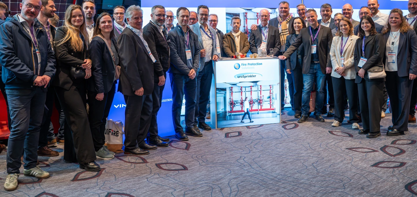 Teilnehmende aus dem VINCI Energies BuildingSolutions-Netzwerk während der Fire Sprinkler International 2026 in Paris
